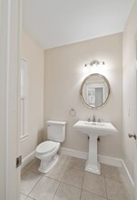 15 Edgemoor Cir in Wellesley, MA - Building Photo - Building Photo