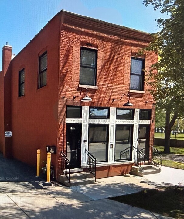 1000 Ridge Rd in Wilmette, IL - Building Photo