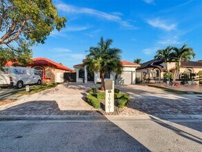 19901 NW 77th Ct in Hialeah, FL - Building Photo - Building Photo