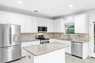 22853 San Saba Bluff in San Antonio, TX - Building Photo - Building Photo