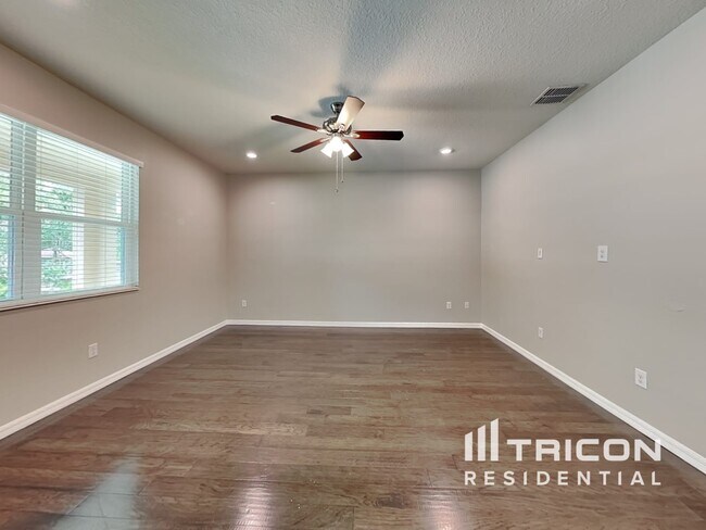 3208 Macintosh Rd in Land O Lakes, FL - Building Photo - Building Photo