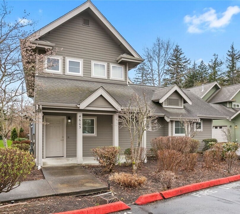 4605 Quinn Ct in Bellingham, WA - Building Photo