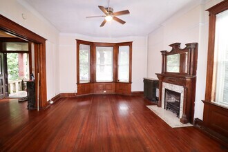 2705 Eden Ave, Unit 2 in Cincinnati, OH - Building Photo - Building Photo