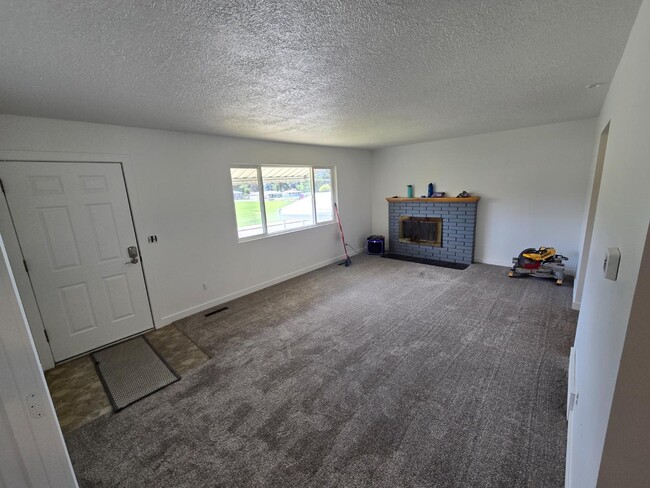 12219 E 23rd Ave