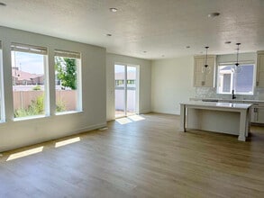 1360 E 1220 N in Logan, UT - Building Photo - Building Photo