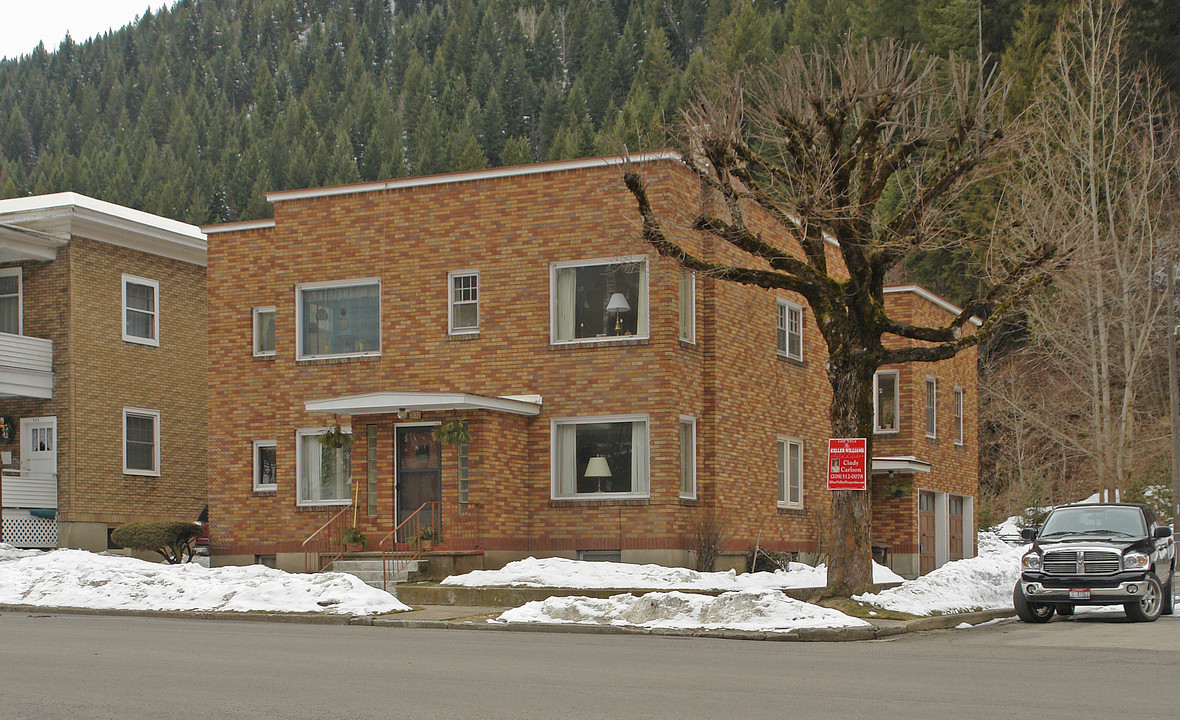 302 Second St in Wallace, ID - Building Photo