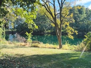 210 St Michael Ct in Oak Brook, IL - Building Photo - Building Photo