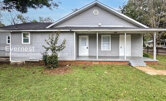 3214 Clopton St SW in Huntsville, AL - Building Photo