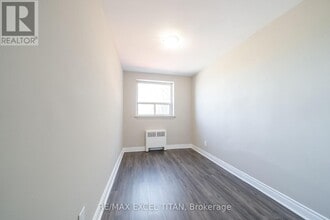 468 Ottawa St N in Hamilton, ON - Building Photo - Building Photo