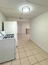 2225 Taylor St in Hollywood, FL - Building Photo - Building Photo