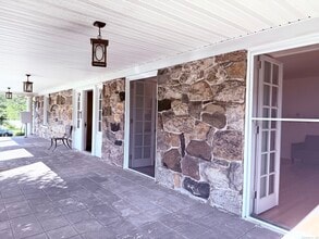 151 Courtland Ave in Stamford, CT - Building Photo - Building Photo