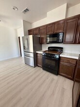 1193 Woodburn Cir in Beaumont, CA - Foto de edificio - Building Photo