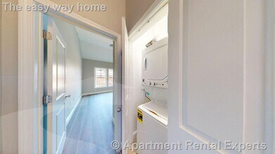 51 Hill Rd, Unit #206 in Belmont, MA - Building Photo - Building Photo