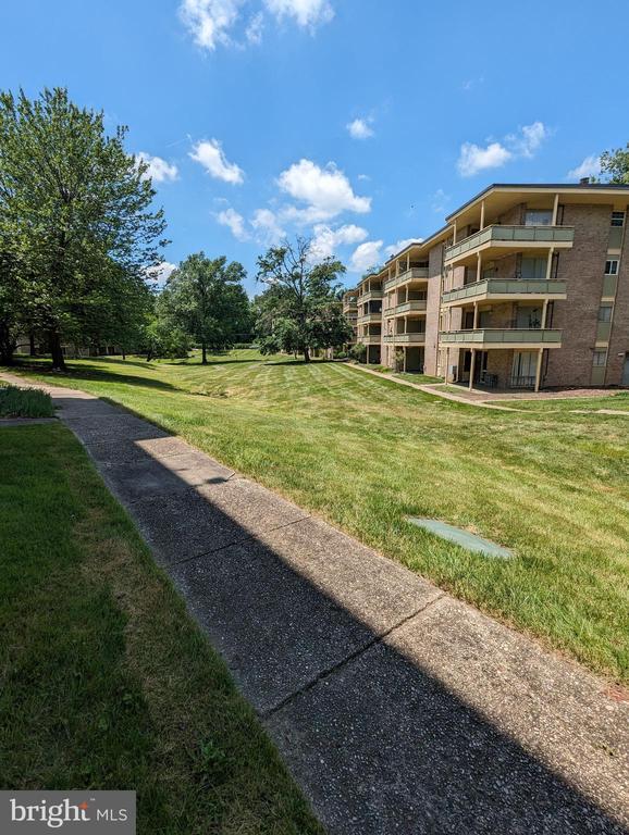 property at 7252 Donnell Pl