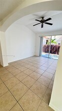 8337 NW 142nd St in Hialeah, FL - Building Photo - Building Photo