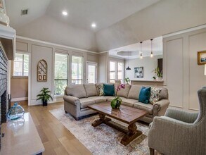 6215 Crested Butte Dr in Dallas, TX - Building Photo - Building Photo