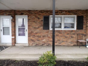 903 Collins Ln in Frankfort, KY - Building Photo - Building Photo