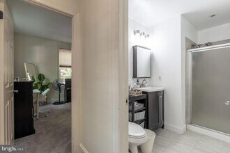 1631 Green St in Philadelphia, PA - Building Photo - Building Photo