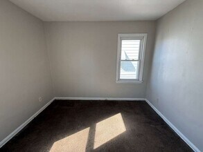 14412 Rockside Rd in Maple Heights, OH - Building Photo - Building Photo