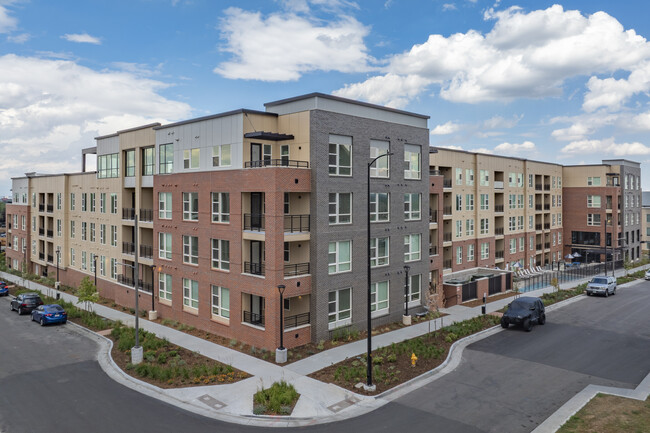 Sorella at Loretto Heights in Denver, CO - Building Photo - Building Photo