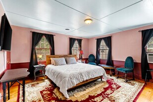 25 Becket St, Unit 2 in Salem, MA - Building Photo