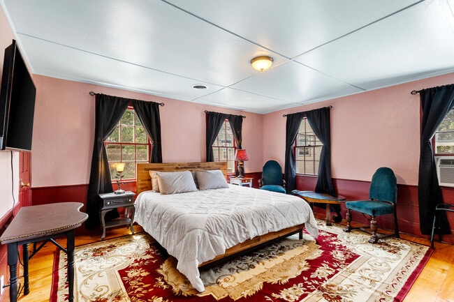 25 Becket St, Unit 2