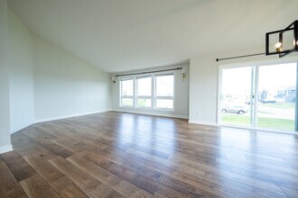 17318 Encina Path in Lakeville, MN - Building Photo - Building Photo