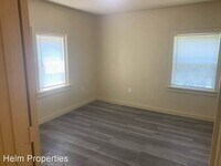 470365 E 785 Rd photo'