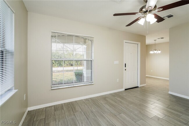 3203 34th St SW in Lehigh Acres, FL - Building Photo - Building Photo