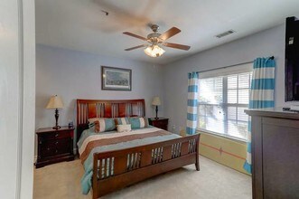 1025 Riverland Woods Pl-Unit -400 in Charleston, SC - Building Photo - Building Photo