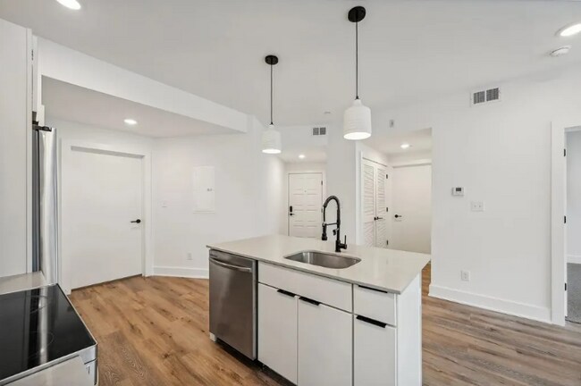 6312 Germantown Ave in Philadelphia, PA - Building Photo - Building Photo