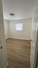 10621 SW 184th St in Cutler Bay, FL - Building Photo - Building Photo