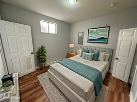 5900 Pine St, Unit four in Philadelphia, PA - Building Photo