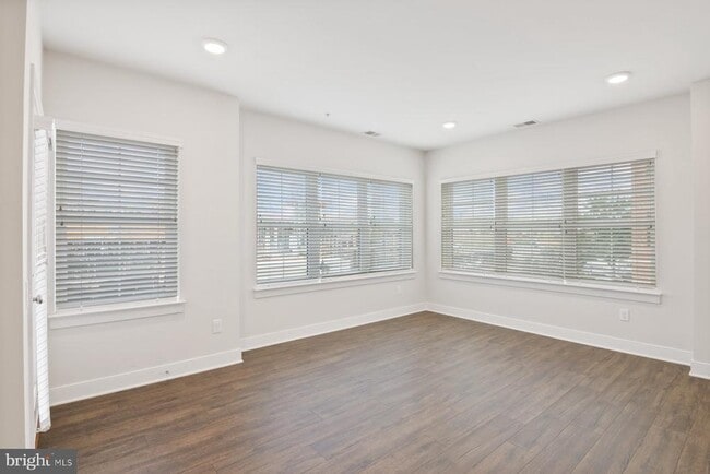 property at 2907 Bleeker St