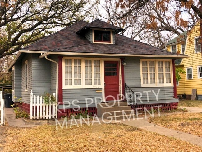 property at 210 SE 4th St