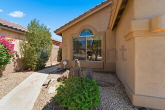 10457 E Star of the Desert Dr in Scottsdale, AZ - Building Photo - Building Photo