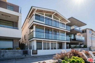 2308 The Strand in Manhattan Beach, CA - Building Photo
