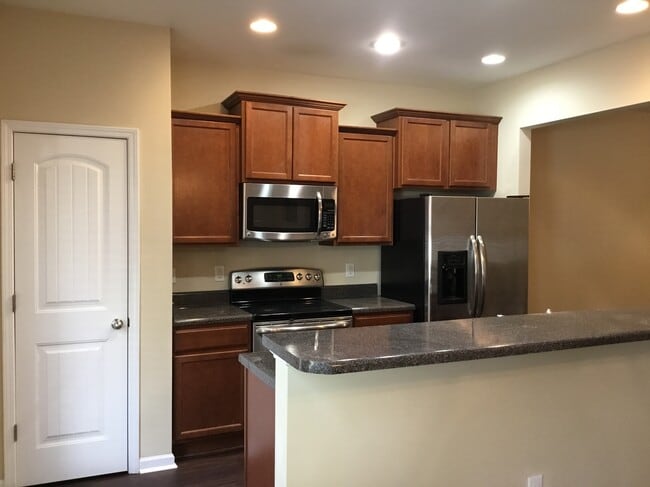 14308 Foxcroft Rd in Raleigh, NC - Building Photo - Building Photo