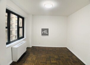 EAST 56 STREET in New York, NY - Building Photo - Building Photo