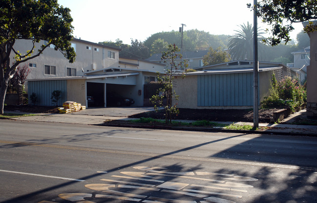 752-762 Main St in El Segundo, CA - Building Photo - Building Photo