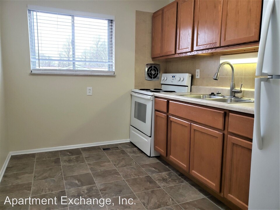 1545 W Main St in Festus, MO - Building Photo