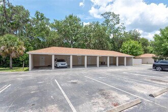 946 15th St in Holly Hill, FL - Building Photo - Building Photo