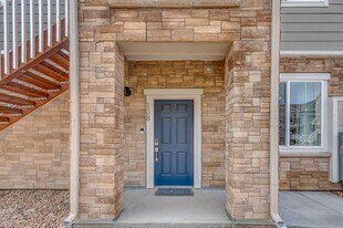 1841 S Dunkirk St in Aurora, CO - Building Photo