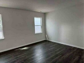 553 Lemon Daisy Ln in Knightdale, NC - Foto de edificio - Building Photo