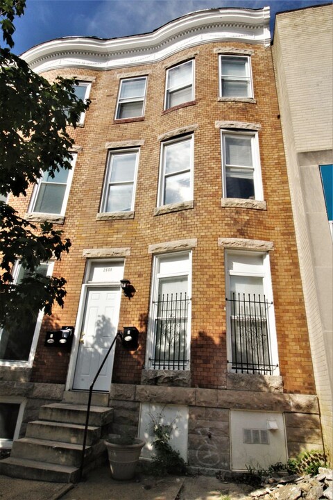 2608 Maryland Ave in Baltimore, MD - Building Photo