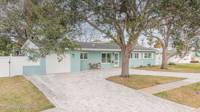 407 Sandpiper Dr in Satellite Beach, FL - Building Photo - Building Photo