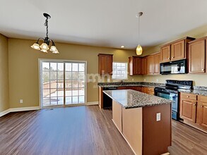 220 Solitude Cir in Goodlettsville, TN - Building Photo - Building Photo