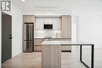 20 All Nations Dr in Brampton, ON - Building Photo - Building Photo