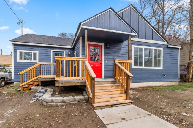 property at 2327 Garden Ave