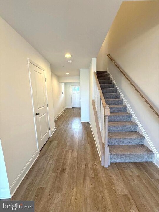 1413 Woolford Wy in Mechanicsburg, PA - Building Photo